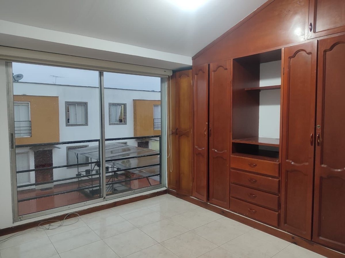 Hermoso casa conjunto cerrado cerca a campanario  - Foto 9