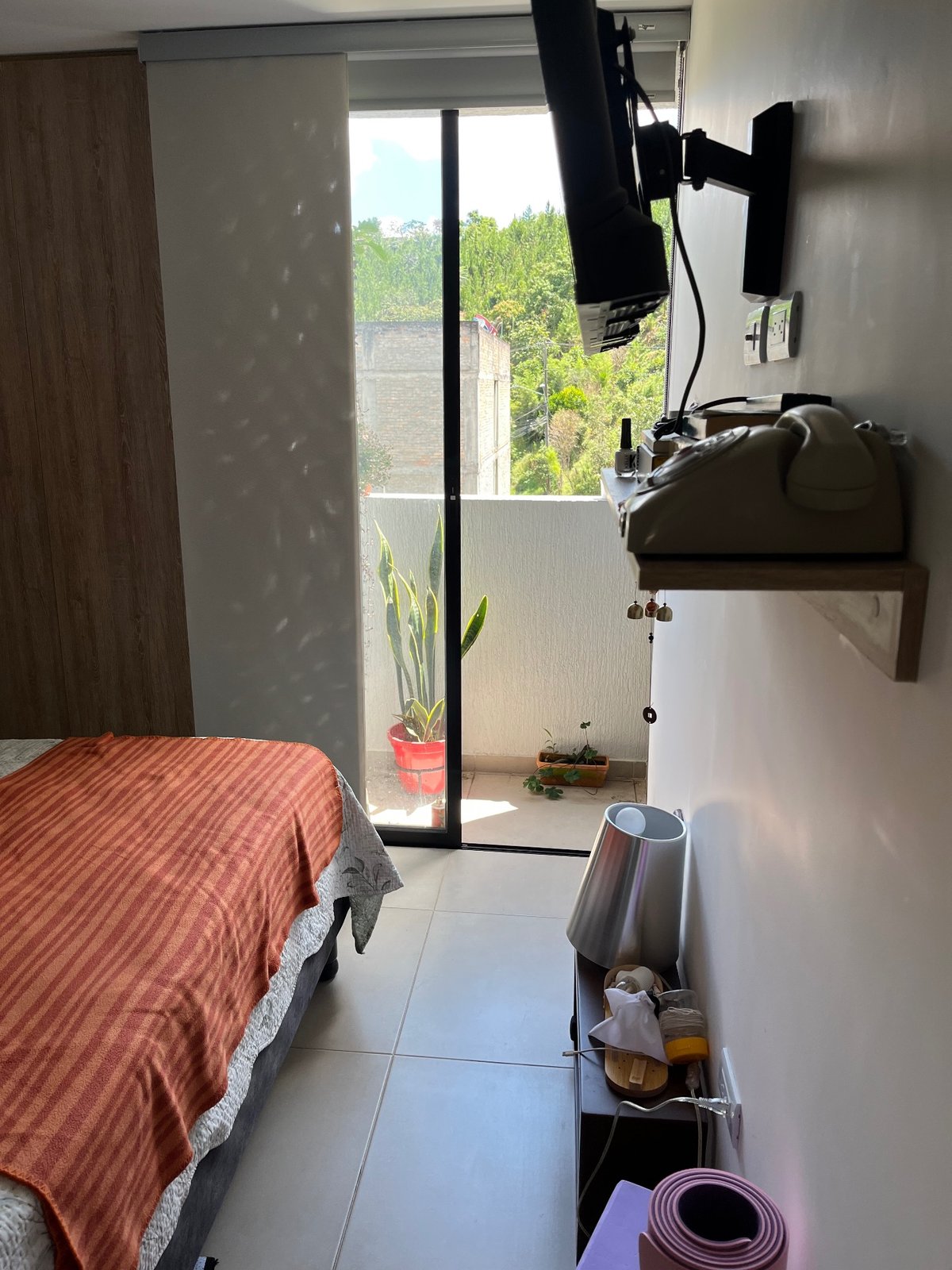 Lindo Apartestudio en el edificio la violeta - Foto 5