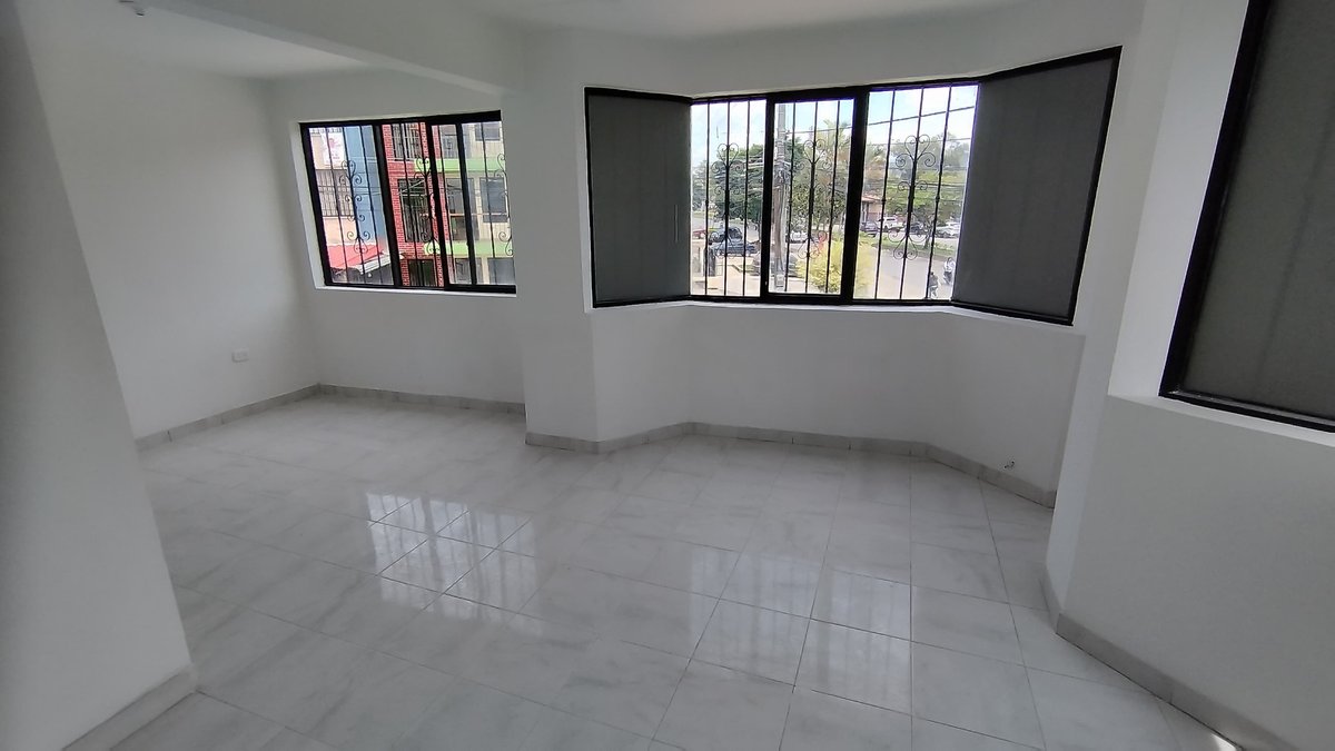 Propiedad en ciudad jardín - Foto 5